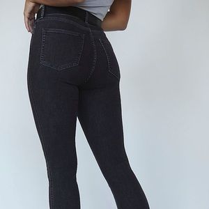 NWT Free People CRVY high-rise super skinny jeans !